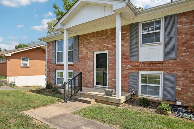 312 Honeyhill Dr, Nashville, TN 37217