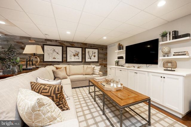 105 MAGNOLIA ST, Dresher, PA 19025