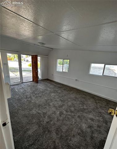 1520 E Ash Street, Pueblo, CO 81001