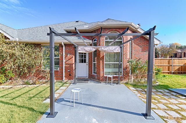 2704 Spring Drive, Mckinney, TX 75072