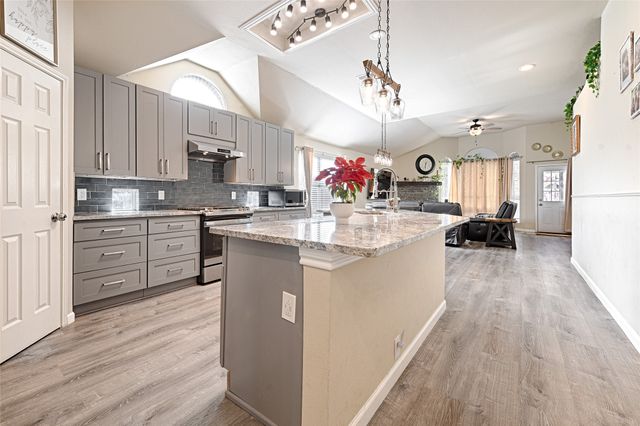 2704 Spring Drive, Mckinney, TX 75072