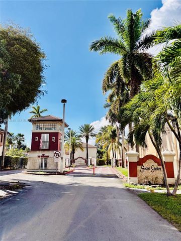 8346 NW 10th St, Miami, FL 33126