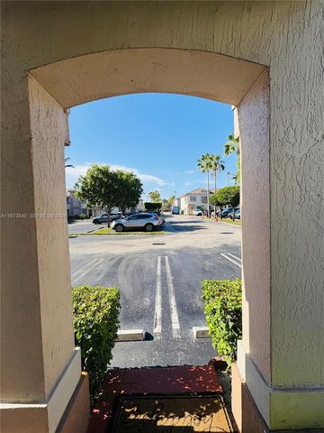 8346 NW 10th St, Miami, FL 33126