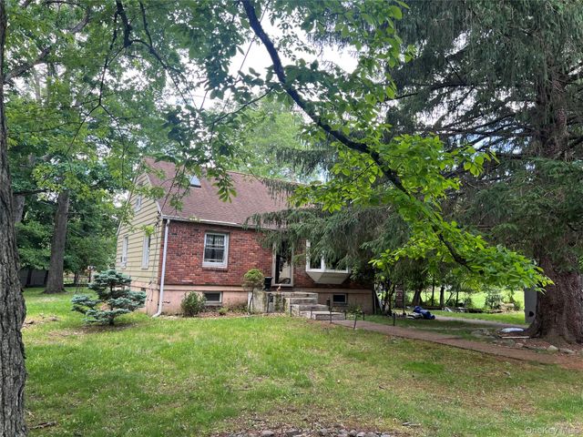 8 Mountain View, Suffern, NY 10901
