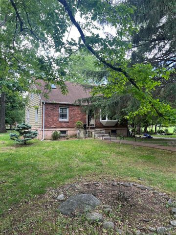 8 Mountain View, Suffern, NY 10901