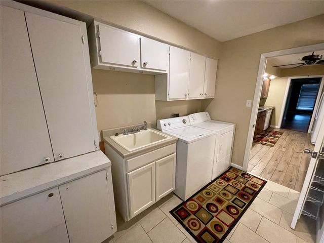 1714 Crescent Drive, Sherman, TX 75092