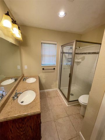 1714 Crescent Drive, Sherman, TX 75092