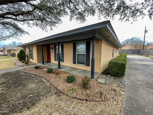 1714 Crescent Drive, Sherman, TX 75092