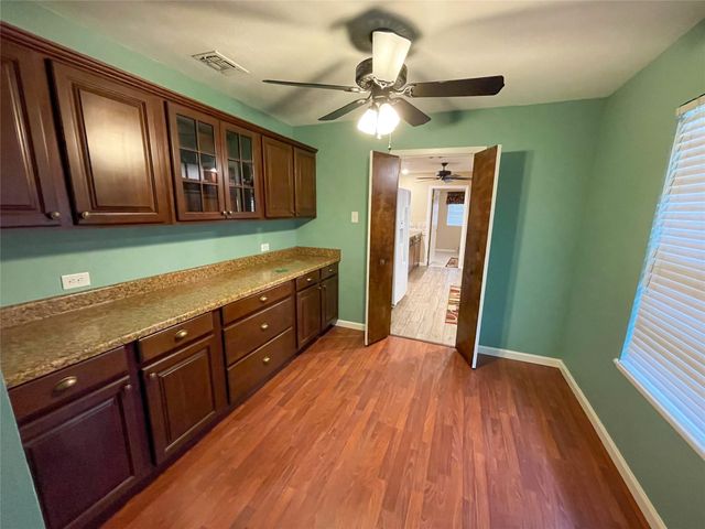 1714 Crescent Drive, Sherman, TX 75092