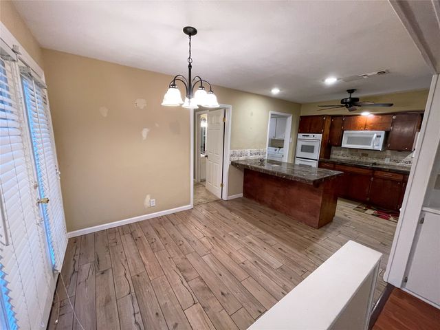 1714 Crescent Drive, Sherman, TX 75092