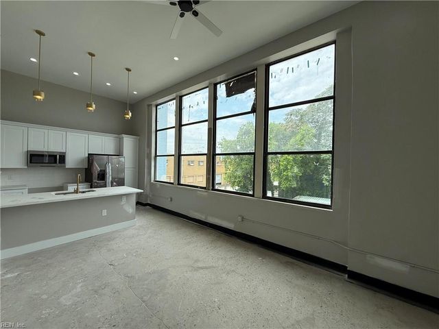 332 34th ST # 112, Newport News, VA 23607