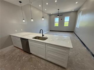 332 34th ST # 112, Newport News, VA 23607