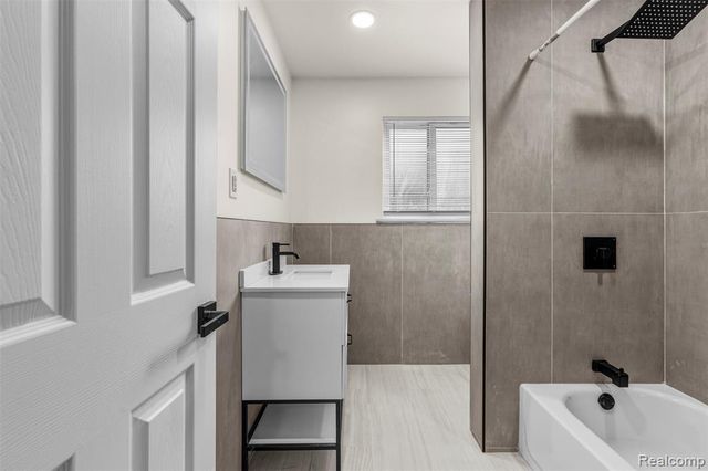 29215 Carlton Street, Inkster, MI 48141