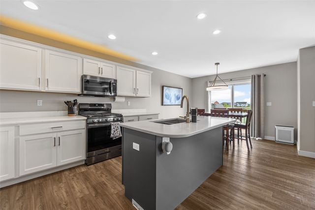 1255 Echo Ridge Lane, Marion, IA 52302