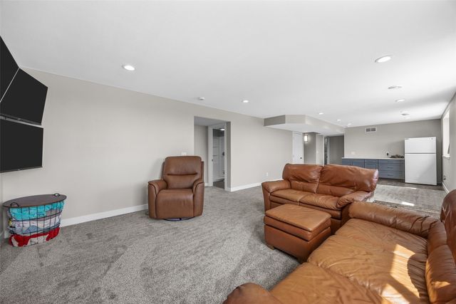 1255 Echo Ridge Lane, Marion, IA 52302