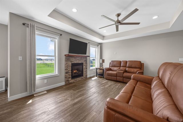 1255 Echo Ridge Lane, Marion, IA 52302