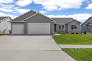 1255 Echo Ridge Lane, Marion, IA 52302