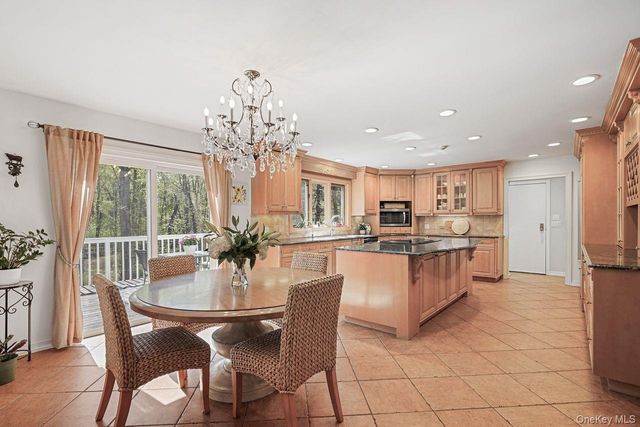 17 Pine Hill Drive, South Salem, NY 10590