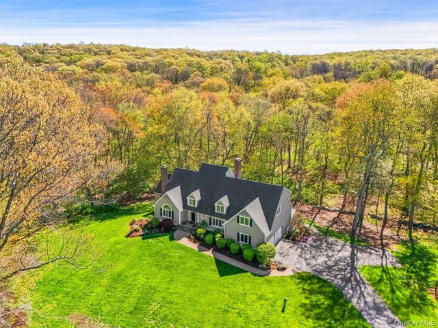 17 Pine Hill Drive, South Salem, NY 10590