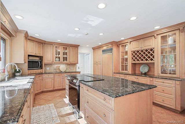 17 Pine Hill Drive, South Salem, NY 10590