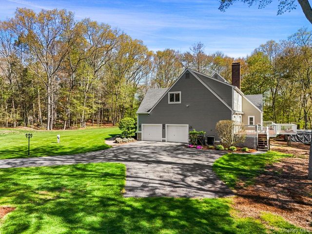 17 Pine Hill Drive, South Salem, NY 10590