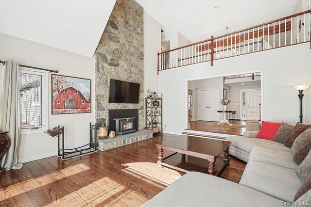 17 Pine Hill Drive, South Salem, NY 10590