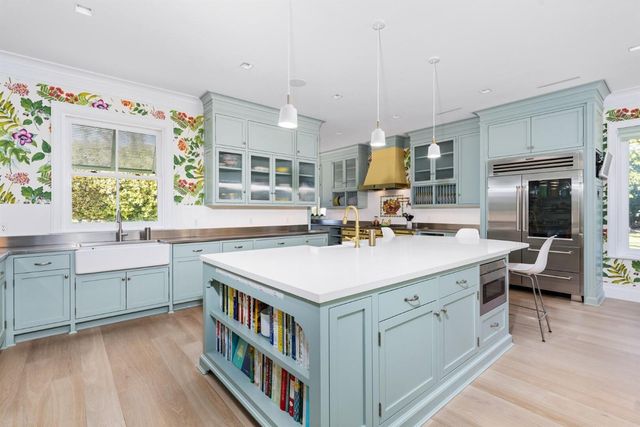 710 S County Road, Palm Beach, FL 33480