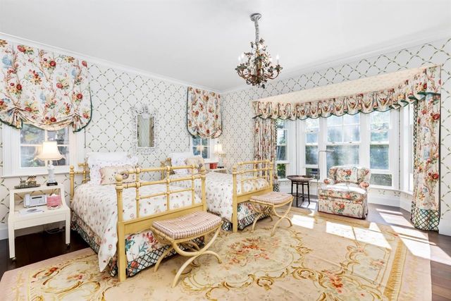 710 S County Road, Palm Beach, FL 33480