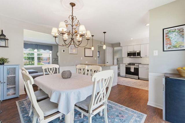 327 GREENBRIAR, Havertown, PA 19083