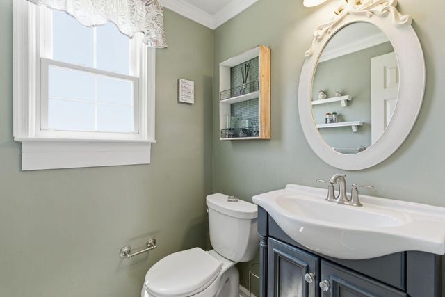 327 GREENBRIAR, Havertown, PA 19083