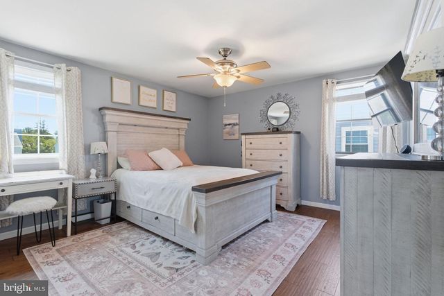 327 GREENBRIAR, Havertown, PA 19083