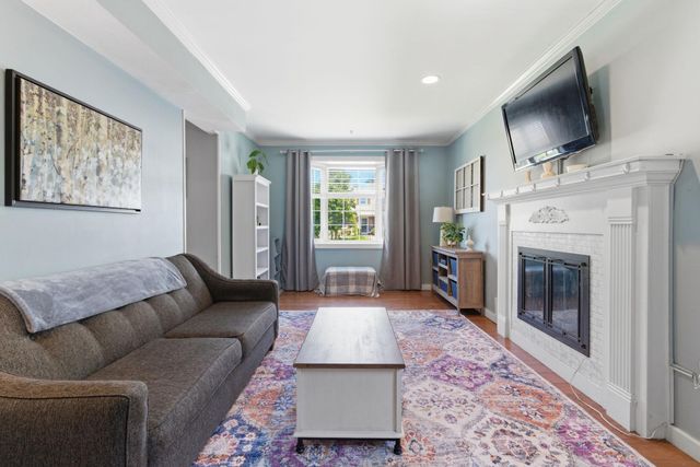 327 GREENBRIAR, Havertown, PA 19083