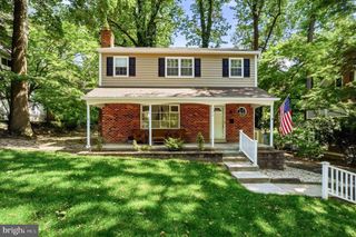 110 LANSDOWNE CT, Lansdowne, PA 19050