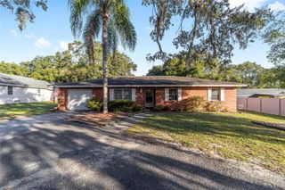 206 E FOUNTAIN STREET, Fruitland Park, FL 34731