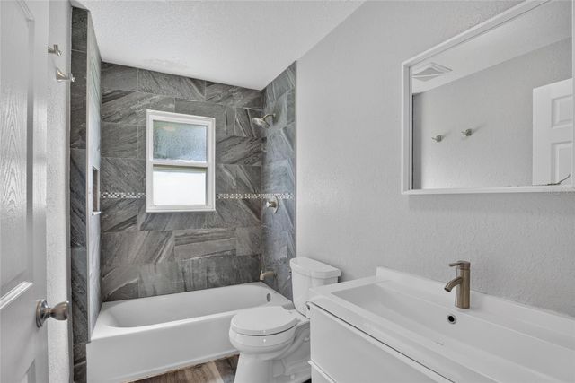4104 ORANGE AVENUE SE, Highland City, FL 33846