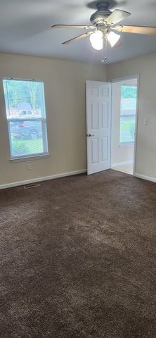 11157 Challenge Dr, Bon Aqua, TN 37025
