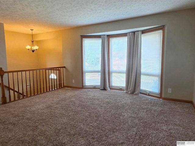 500 Fort Street, Papillion, NE 68046