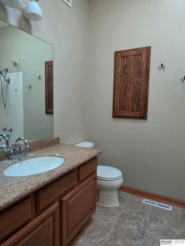 500 Fort Street, Papillion, NE 68046