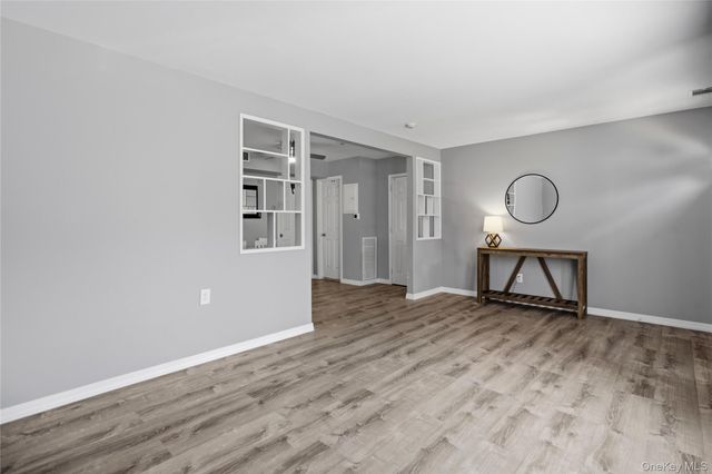 16 Bailey Court 16, Middle Island, NY 11953