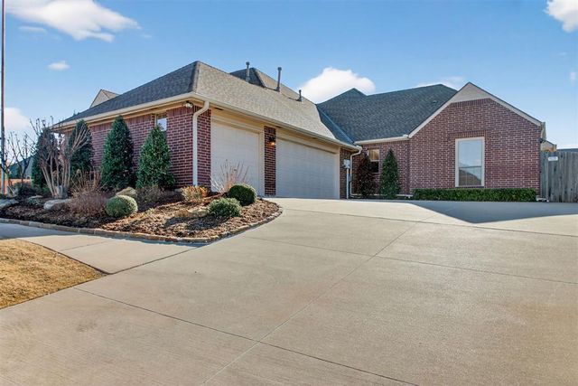 700 NW 153rd Street, Edmond, OK 73013