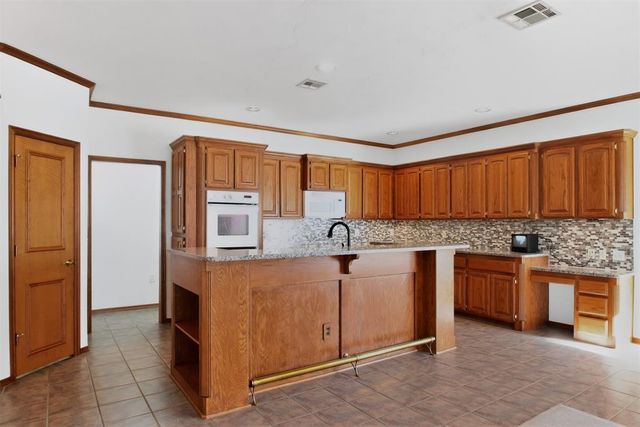 700 NW 153rd Street, Edmond, OK 73013