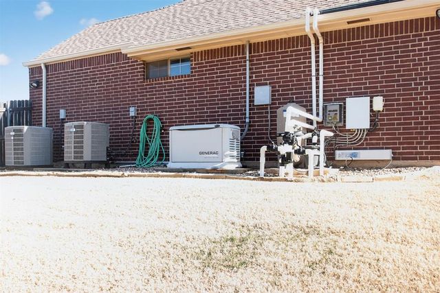 700 NW 153rd Street, Edmond, OK 73013