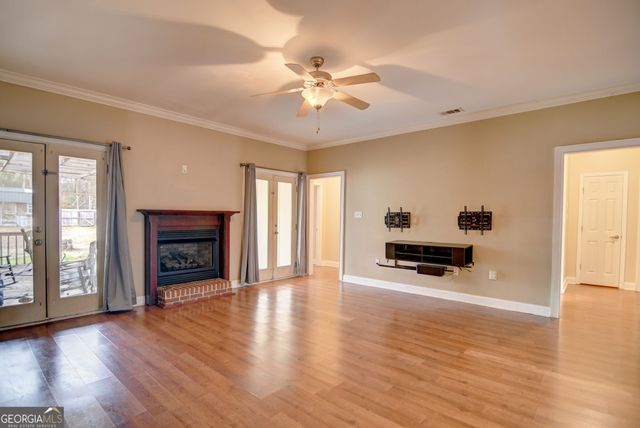 118 Foxworth Trail, Nashville, GA 31639