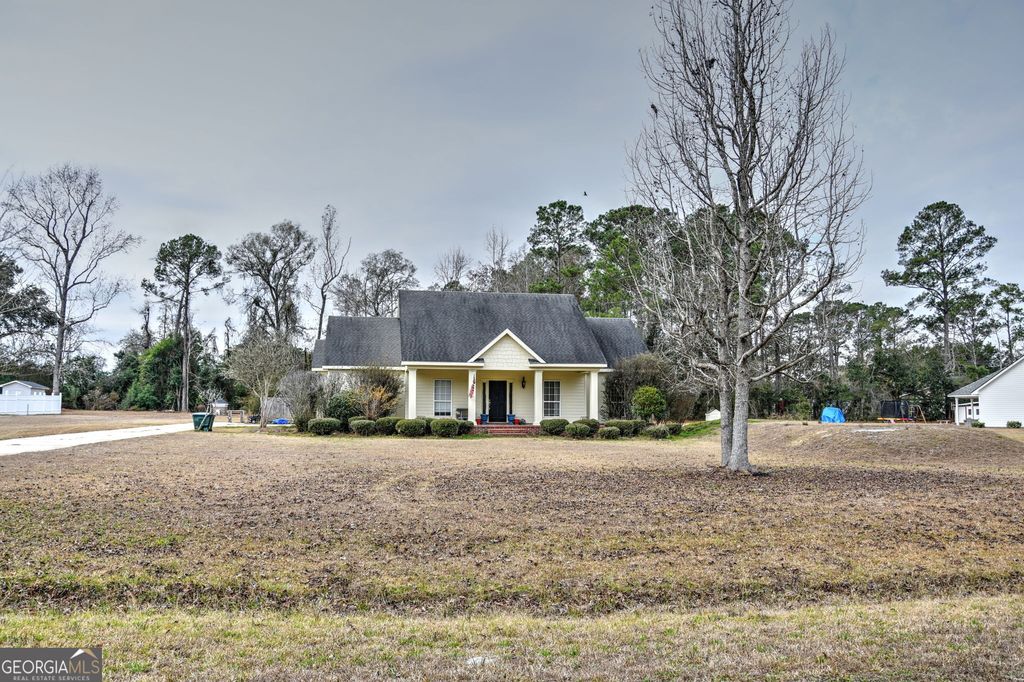 118 Foxworth Trail, Nashville, GA 31639