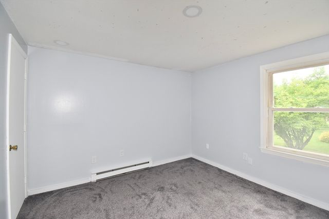 22 Hunting Ln, Agawam, MA 01001