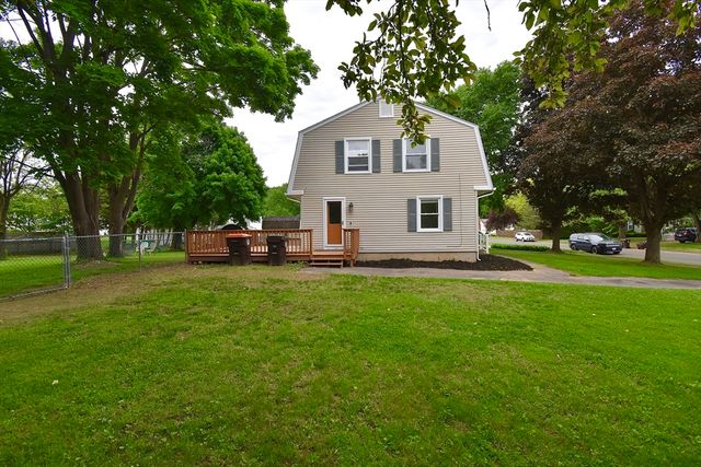 22 Hunting Ln, Agawam, MA 01001