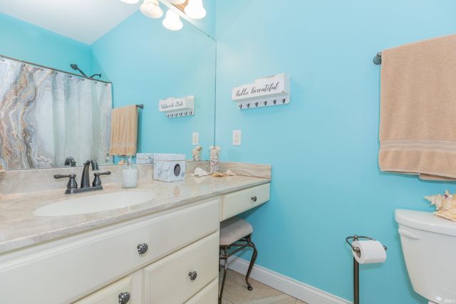 2575 Woodstone Lane, Evansville, IN 47712