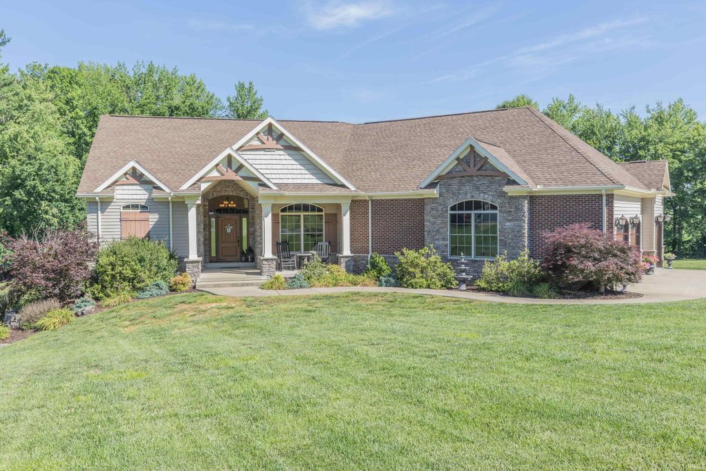 2575 Woodstone Lane, Evansville, IN 47712