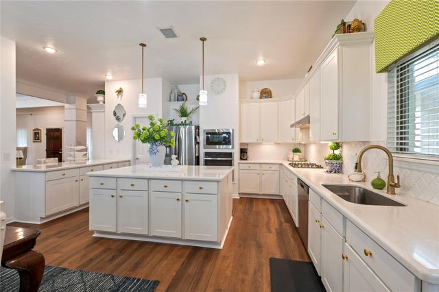 3602 Ballena Way, Dickinson, TX 77539