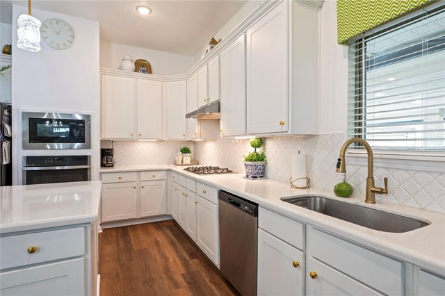 3602 Ballena Way, Dickinson, TX 77539